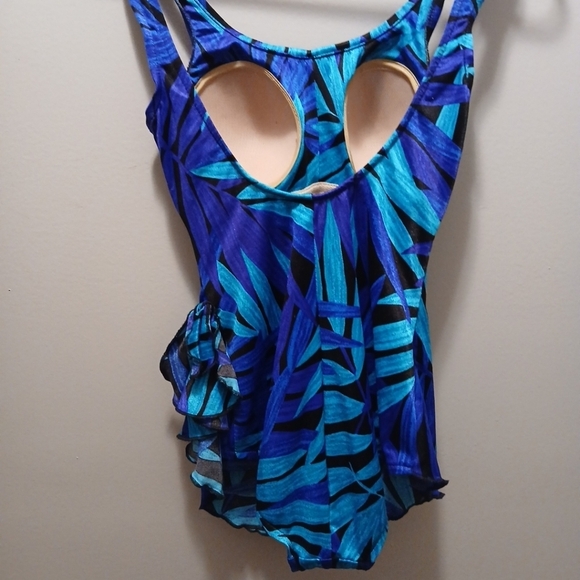 Maxine of Hollywood One-Piece Blue Teal Modest Faux Wrap skirt Bathing S… - Picture 4 of 6